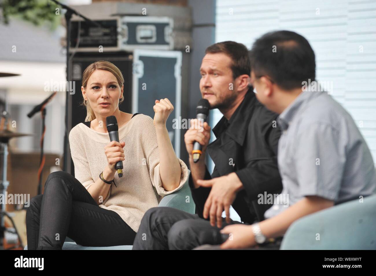 German Actress Martina Hill Left Speaks During A Closing Event