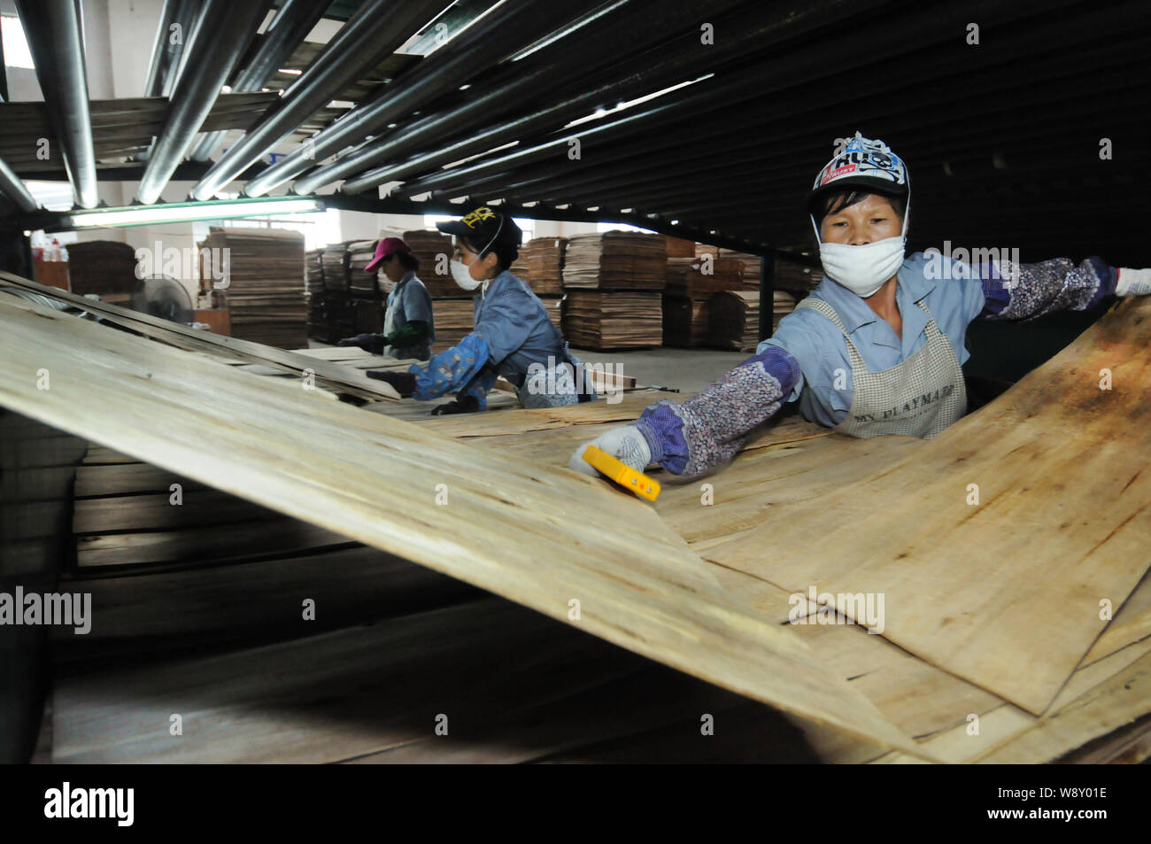 China furniture manufacturing hires stock photography and images Alamy