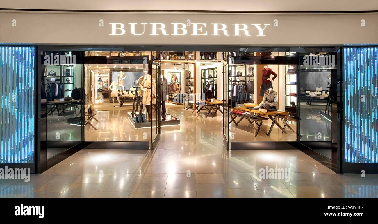 FILE--View of the Burberry flagship store in Hong Kong, China, 2 November  2012. Luxury fashion house Burberry Group PLC on Wednesday (12 November  Stock Photo - Alamy