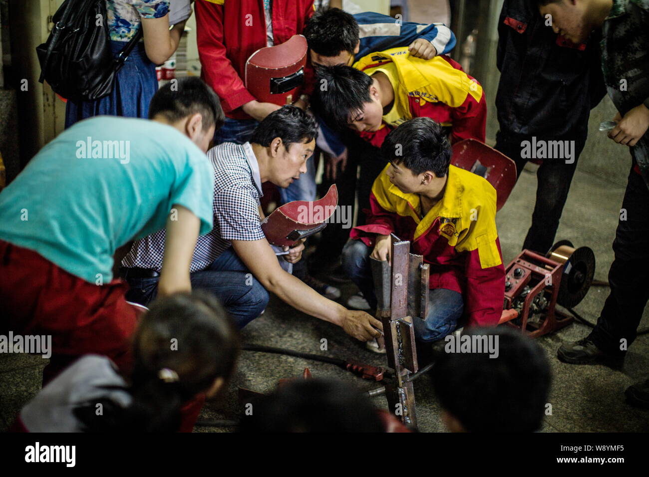 Welding school hi-res stock photography and images - Alamy