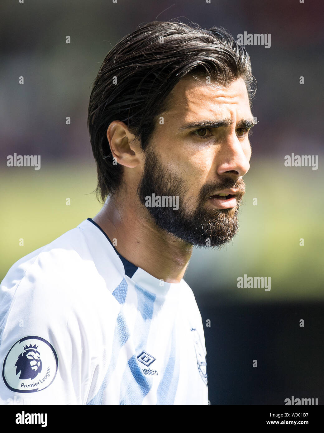 LONDON ENGLAND  AUGUST 10 Andre Gomes of Everton FC looks on during the  Premier League match between Crystal Palace and Everton FC at Selhurst Park  on August 10 2019 in London