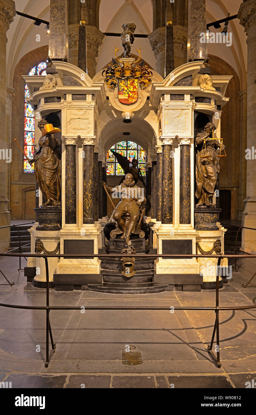 delft, zuid holland/netherlands - september 08, 2013: tomb of   william 1 orange nassau (the silent ) father of the dutch nation in the new church (ni Stock Photo
