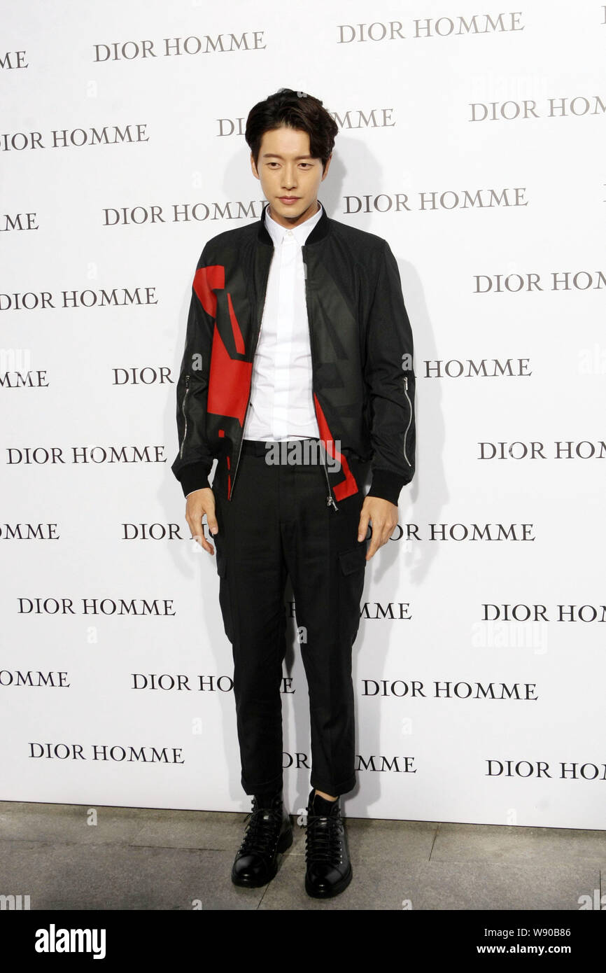 South Korean actor Park Hae-jin poses as he arrives for the Dior Homme  Winter 2014 Collection fashion show in Shanghai, China, 18 April 2014 Stock  Photo - Alamy