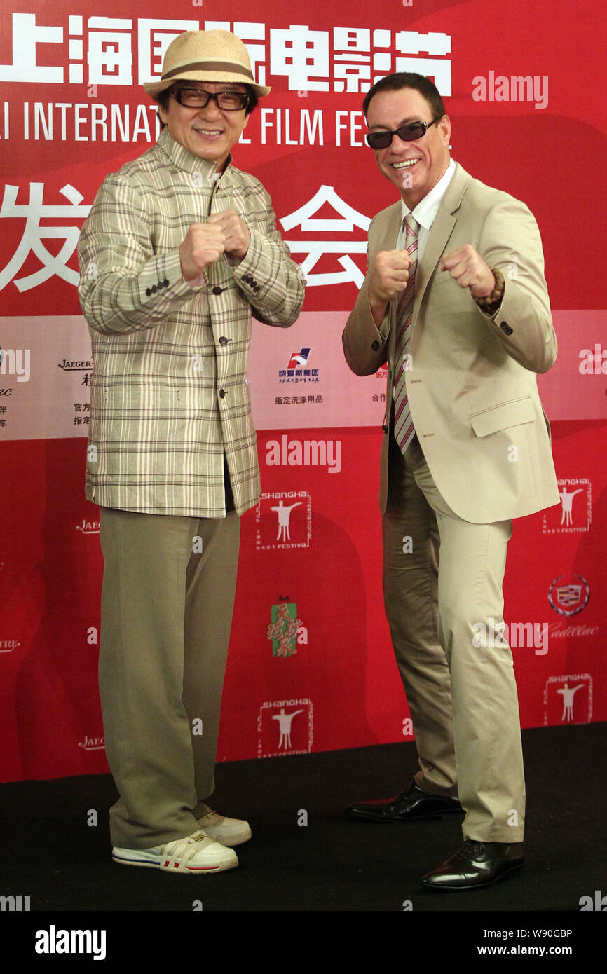 Hong Kong actor Jackie Chan, left, and U.S. Hollywood action star Jean-Claude  Van Damme pose at a press conference for Jackie Chan Action Movie Week d  Stock Photo - Alamy