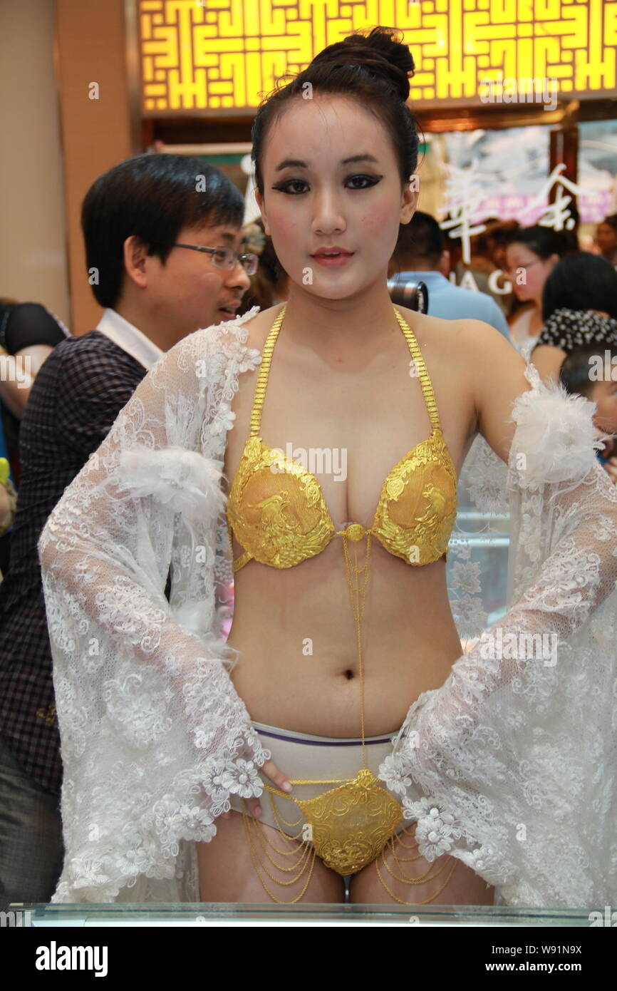 A Chinese model displayed a bra which made of 960 grams of gold during an  opening ceremony of a gold store in Jiujiang city, east Chinas Jiangsu  provi Stock Photo - Alamy