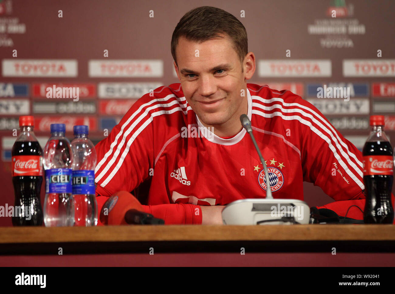 Goalkeeper Manuel Neuer of Germanys Bayern Munich smiles at a press conference during the 2013 FIFA Club World Cup in Agadir, Morocco, 15 December 201 Stock Photo