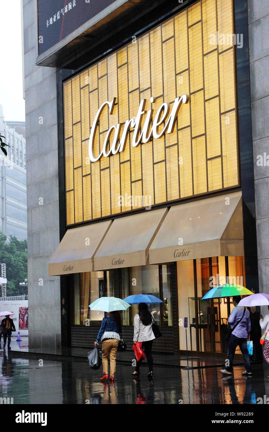 cartier boutique director salary
