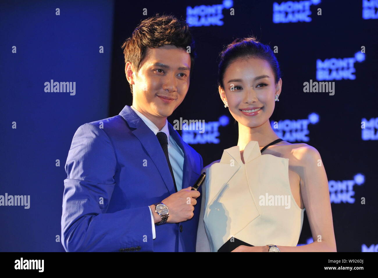 Chinese Actress Ni Ni Right And Her Actor Boyfriend Feng - 
