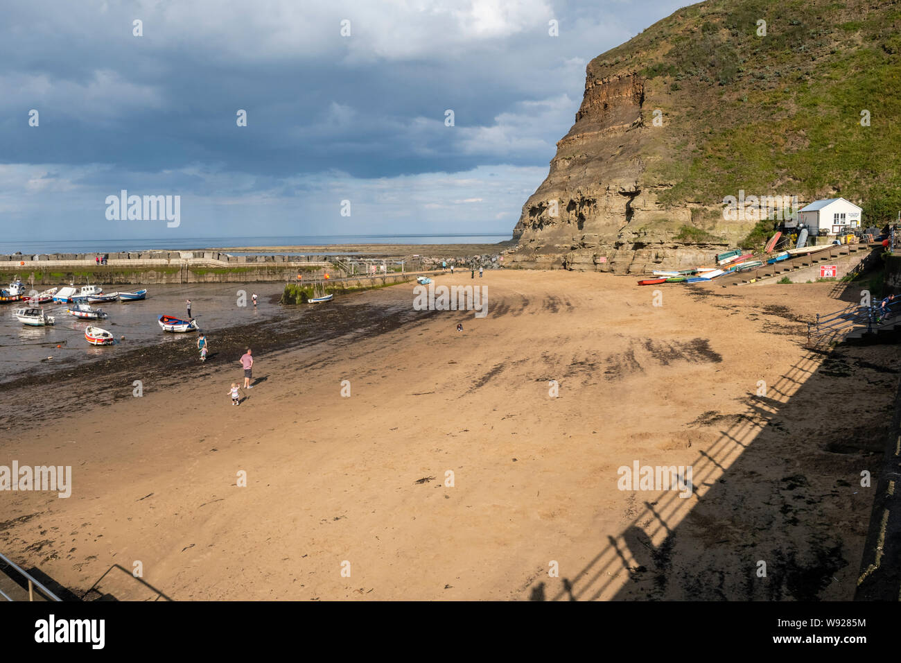 06/08/2019 Staithes, North Yorkshire, uk Staithes is a seaside village