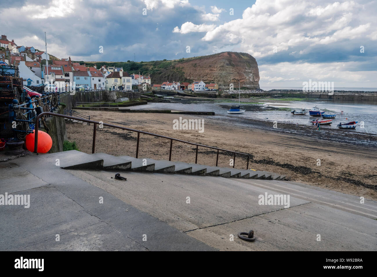 06/08/2019 Staithes, North Yorkshire, uk Staithes is a seaside village