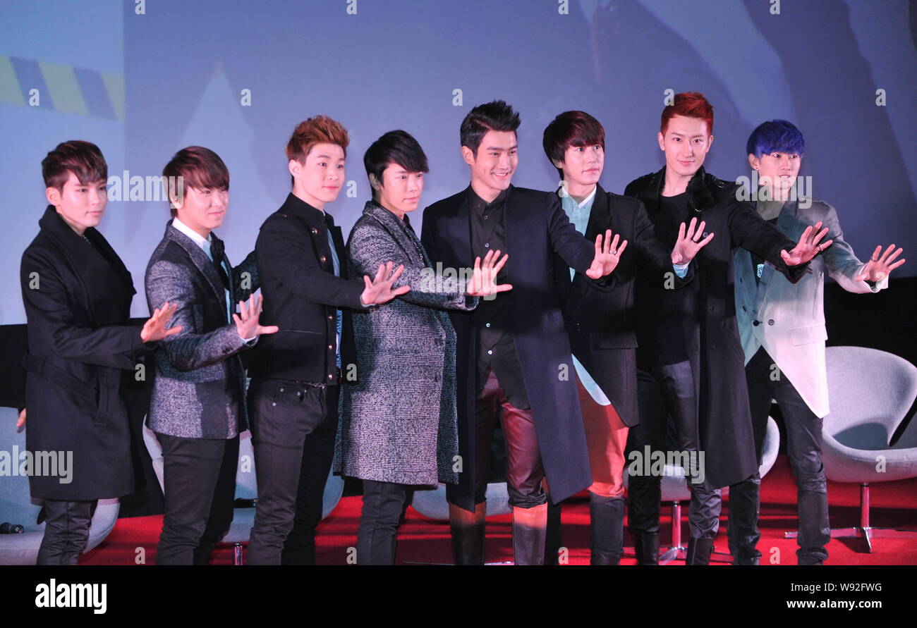 From left) Kim Ryeo Wook, Lee Sung Min, Henry Lau, Aiden Lee, Choi Si-won,  Cho KyuHyun, Zhou Mi and EunHyuk (or Spencer Lee) of South Korean pop grou  Stock Photo - Alamy
