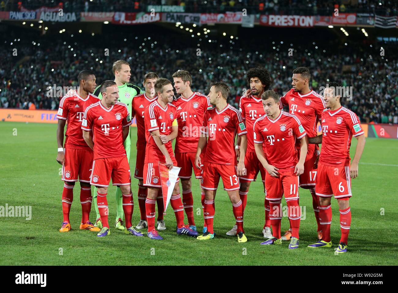 Soccer Players Of Germanys Bayern Munich Are Pictured Before The Final Of The Soccer Club World Cup Between Fc Bayern Munich And Raja Casablanca In Ma Stock Photo Alamy