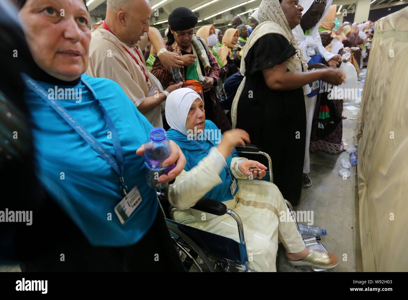 Mecca, Mecca, Saudi Arabia. 12th Aug, 2019. Muslim pilgrims throw