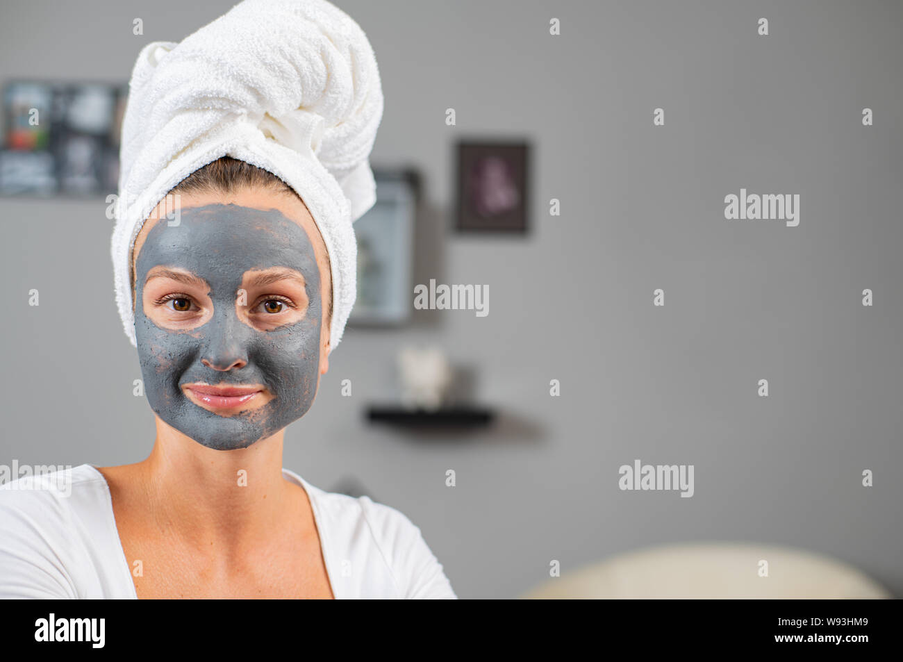 Download Clay Mask High Resolution Stock Photography And Images Alamy PSD Mockup Templates