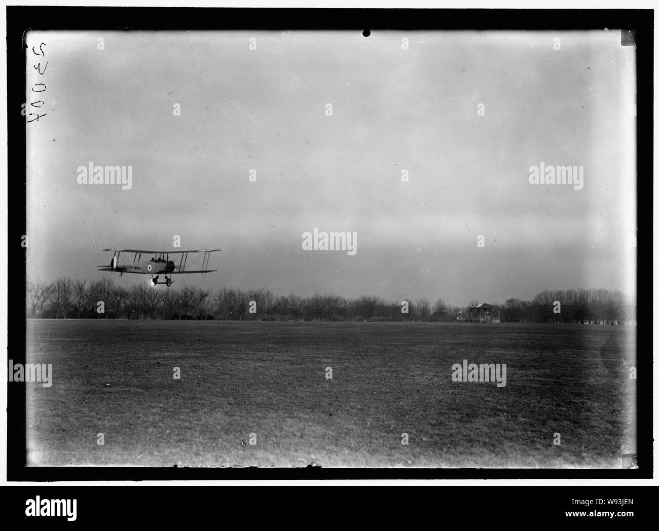 ALLIED AIRCRAFT. DEMONSTRATION AT POLO GROUNDS. COL. CHARLES E. LEE ...