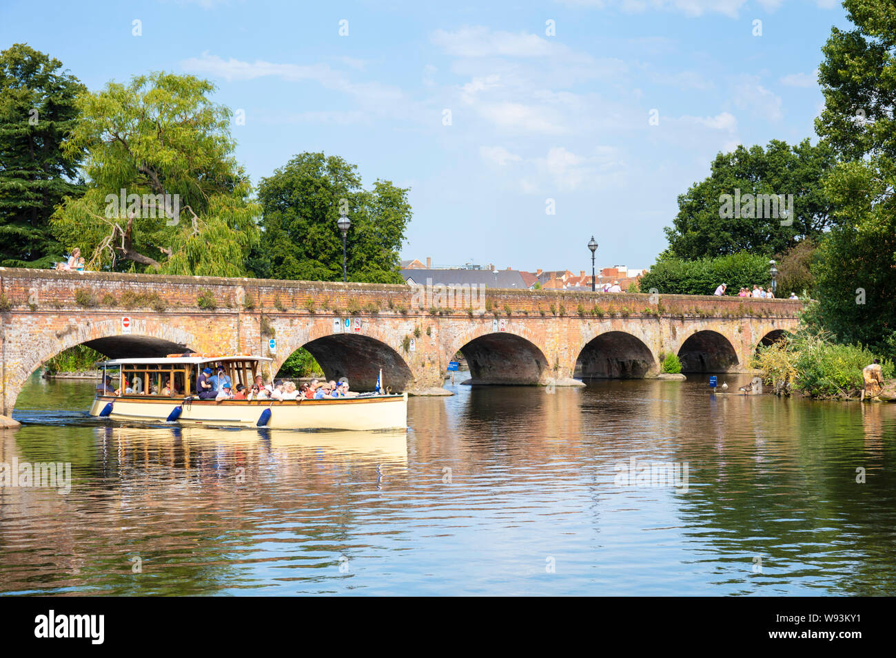 Rive avon excursion boat trip on the River Avon Stratford upon avon Warwickshire England UK GB  Europe Stock Photo