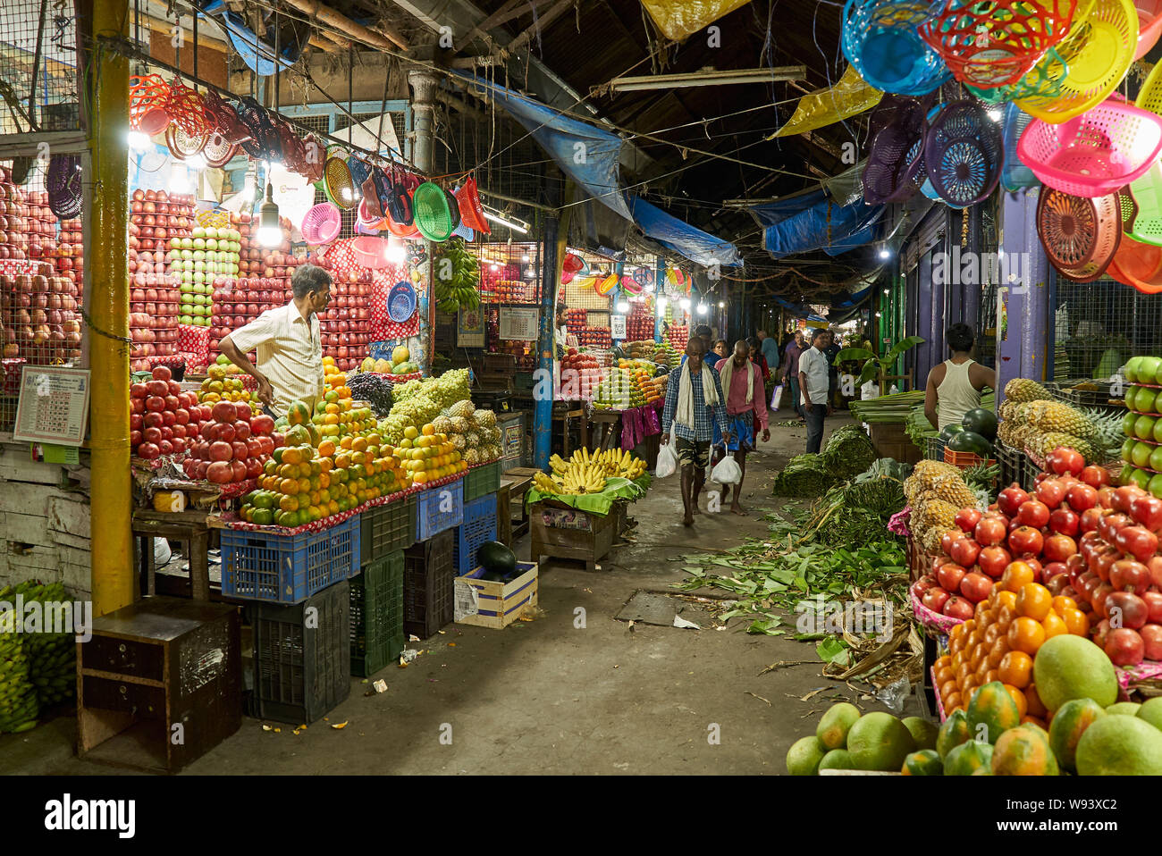 Devaraja fruit and vegetable market, Mysore, Karnataka, India Stock ...