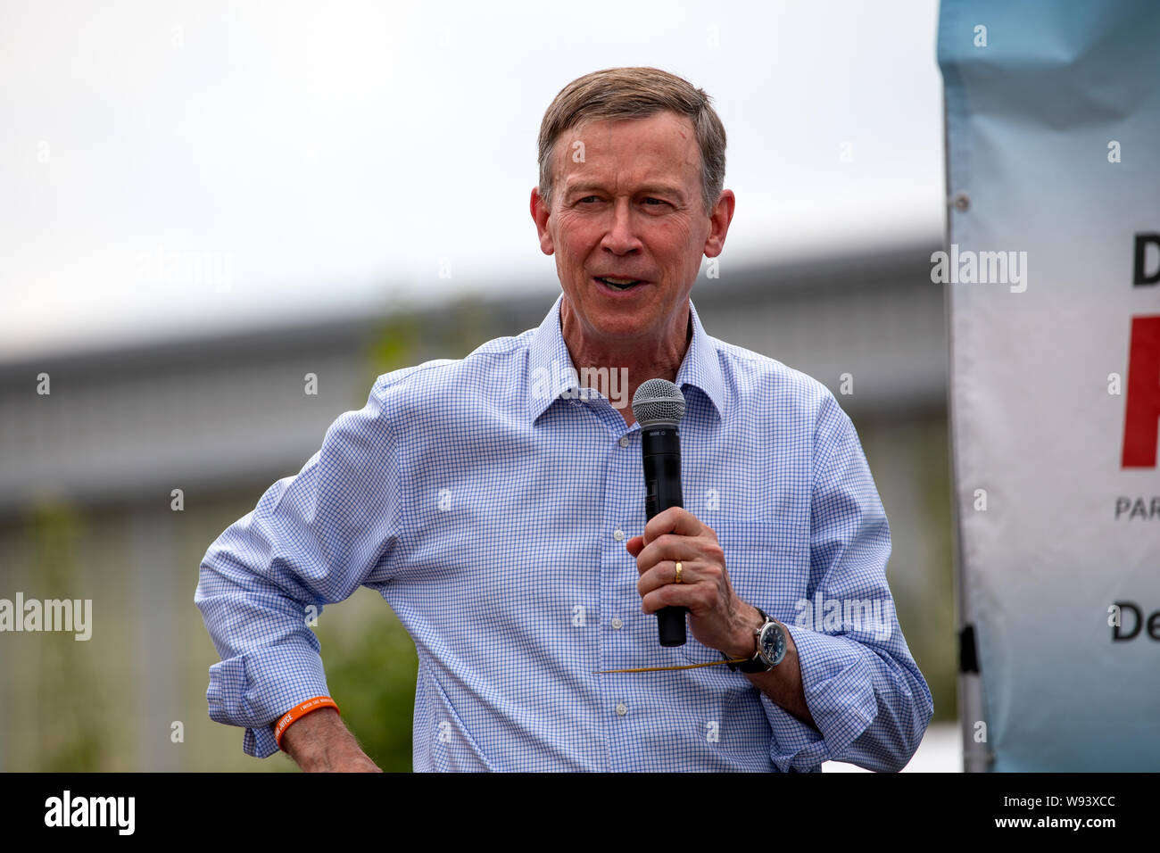 Des Moines, Iowa / USA - August 10, 2019: Colorado Governor and Democratic presidential candidate John Hickenlooper greets supporters at the Iowa Stat Stock Photo