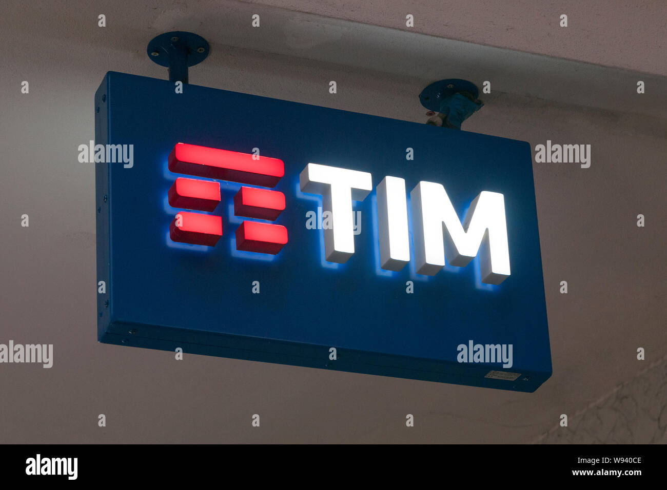 Telecom Italia Mobile High Resolution Stock Photography and Images - Alamy