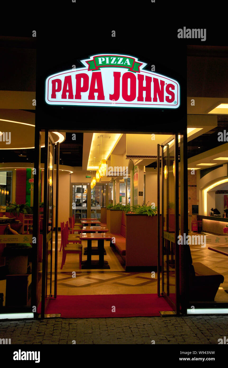 Papa Johns Pizza in Shanghai, China 