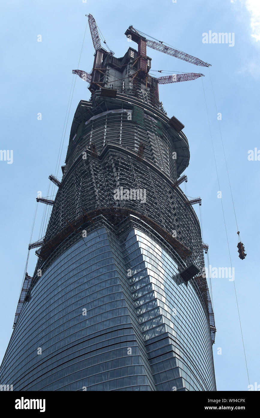 The Shanghai Tower is under construction in the Lujiazui Financial ...
