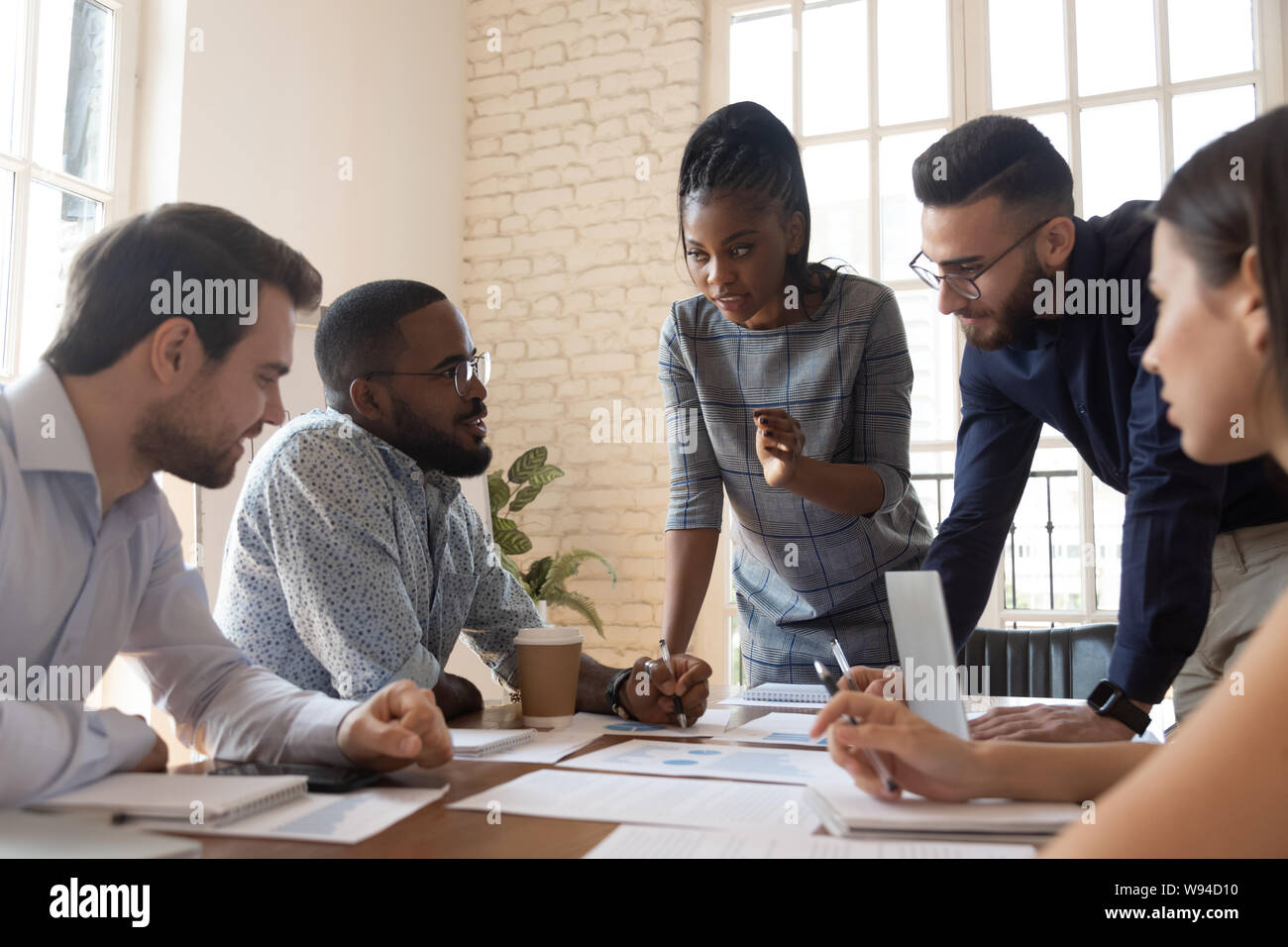 Corporate business team hi-res stock photography and images - Alamy
