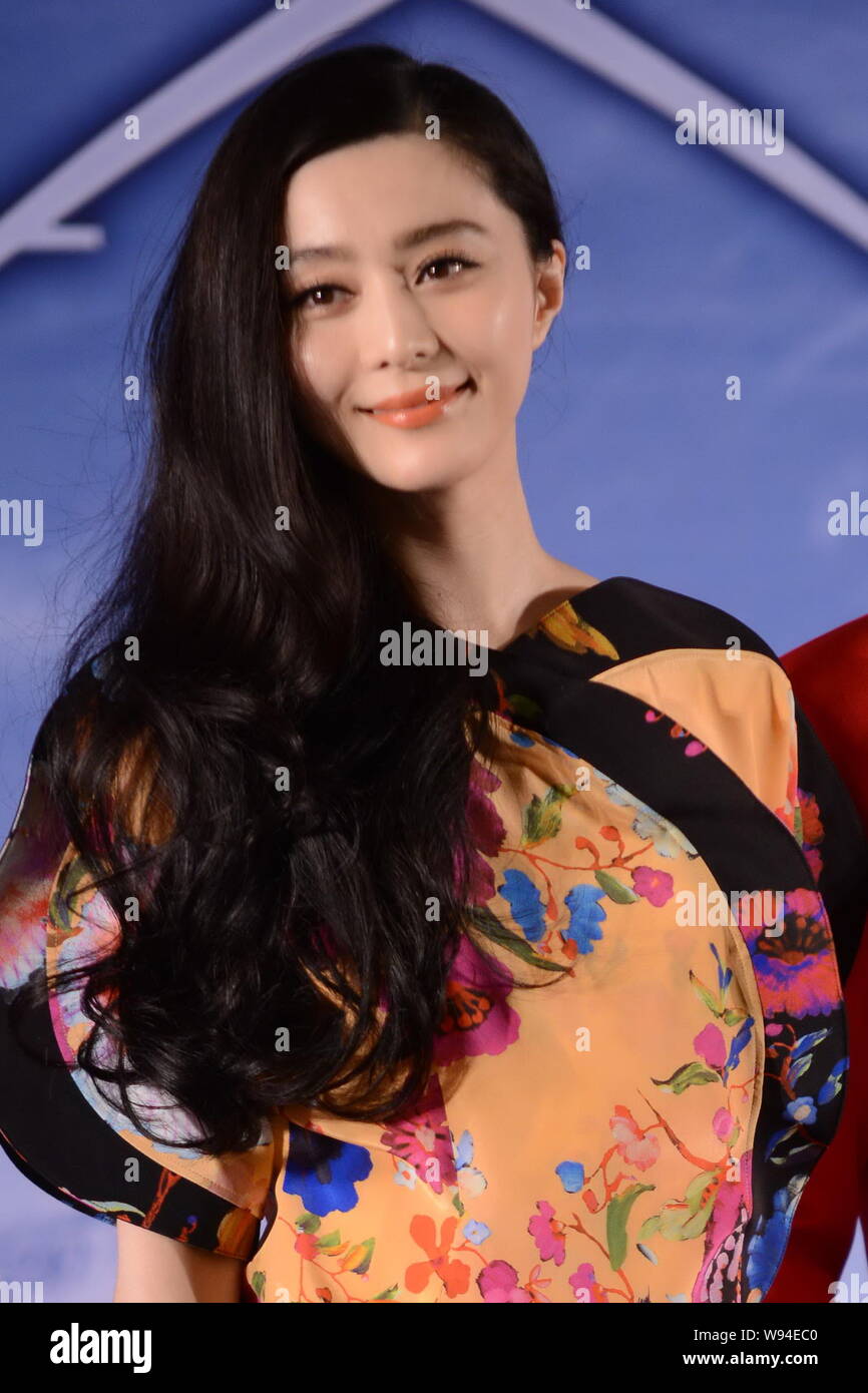 Chinese Actress Fan Bingbing Smiles During A Press Conference Of The Movie White Haired Witch In Beijing China 2 April 2013 Stock Photo Alamy