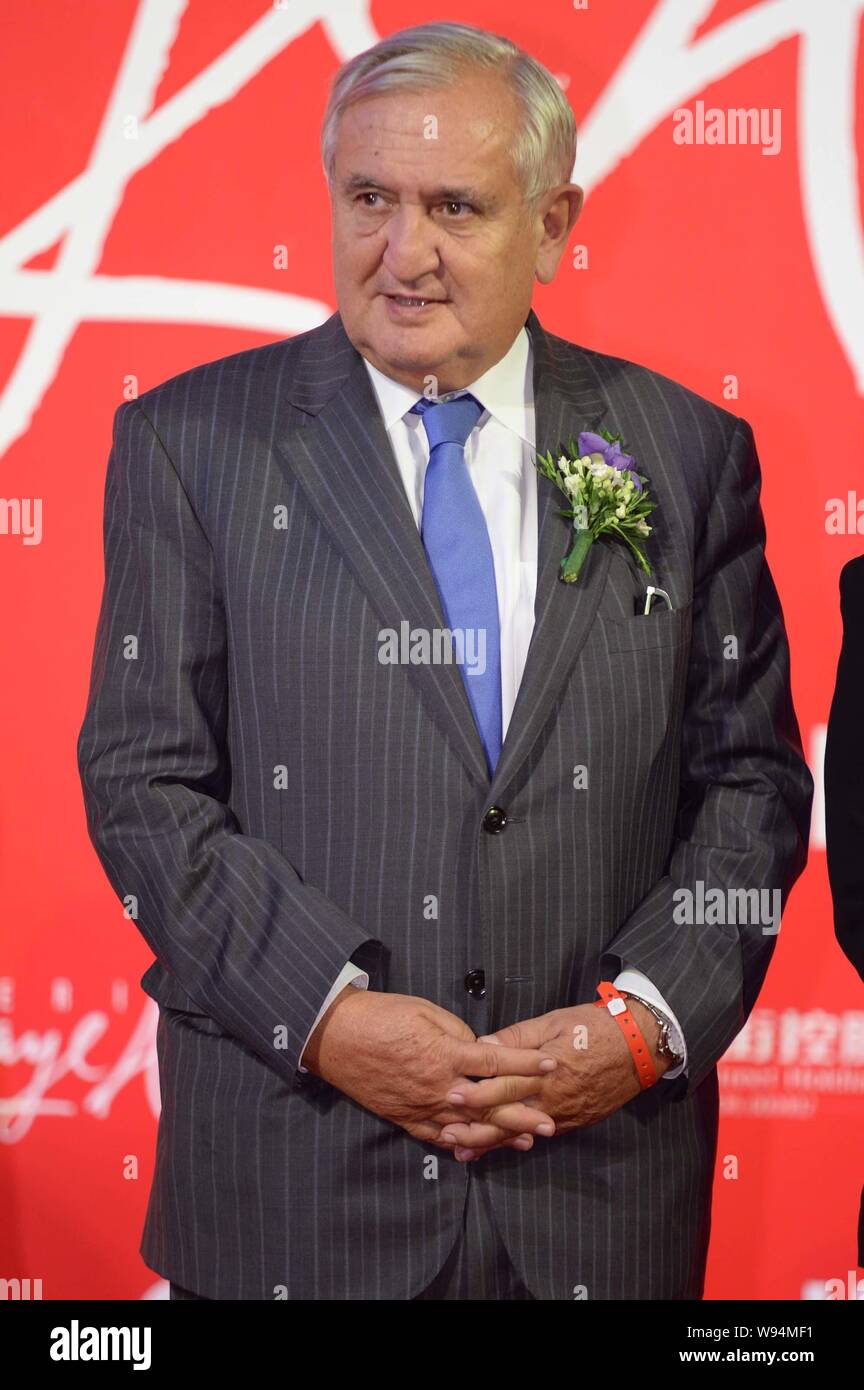 Former French Prime Minister Jean-Pierre Raffarin poses during the opening  ceremony for the flagship store of Galeries Lafayette in Beijing, China, 18  Stock Photo - Alamy