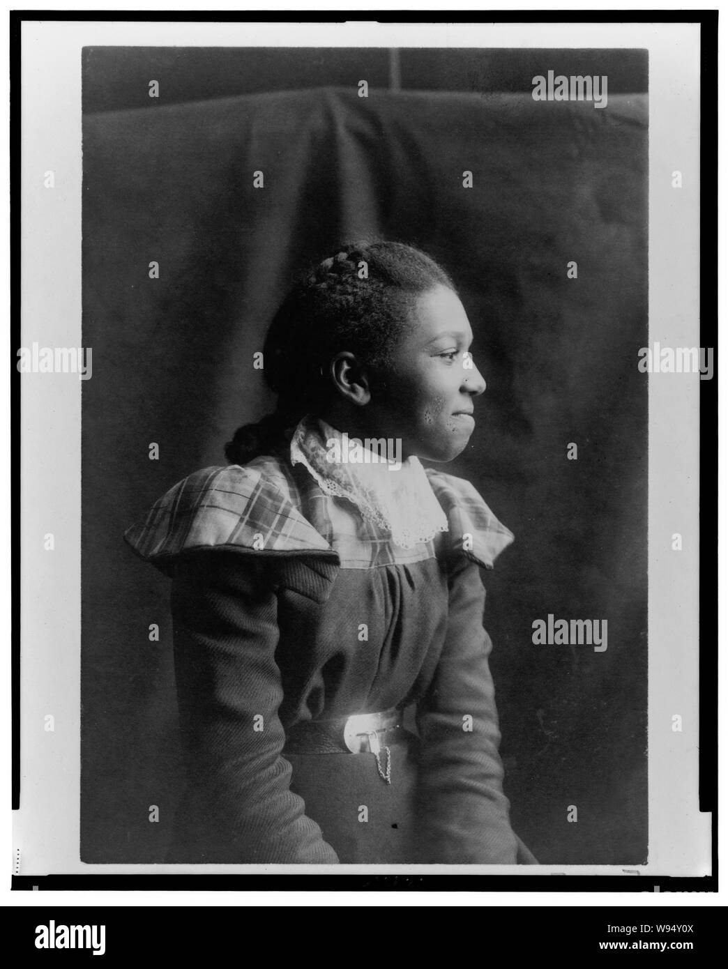 View portrait seated woman Black and White Stock Photos & Images - Alamy