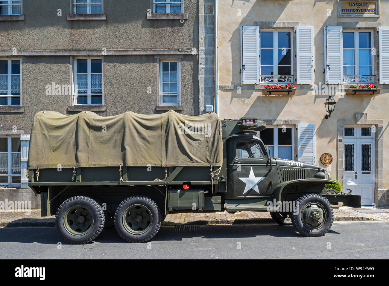 WW2 U.S. Army GMC CCKW 2½-ton 6x6 cargo truck with winch, also known as Jimmy or the G-508 used during the Normandy invasion Stock Photo