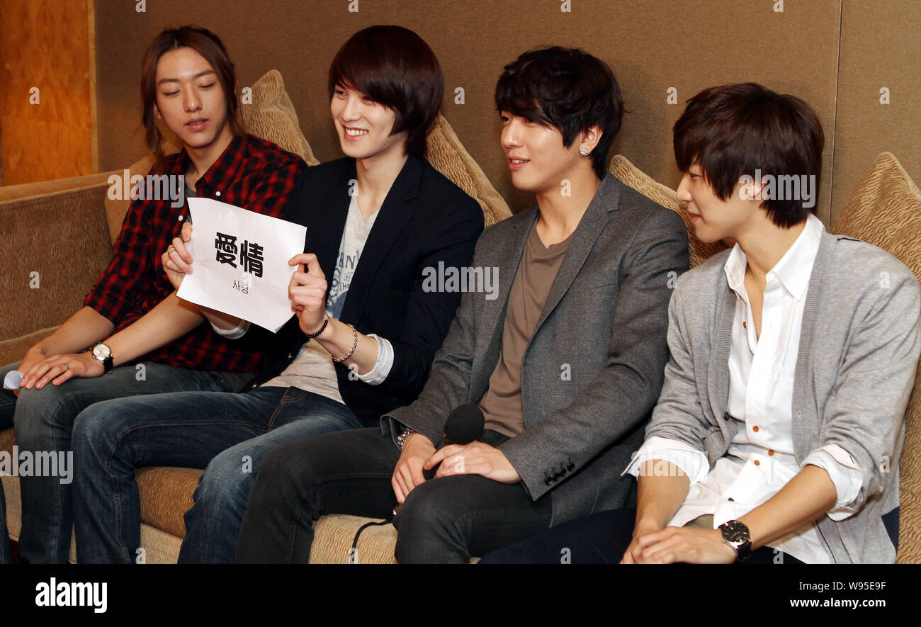 From left) Lee Jung Shin, Lee Jong Hyun, Jung Yong Hwa and Kang Min Hyuk of  South Korean boy band  are pictured during a press conference in  Stock Photo - Alamy