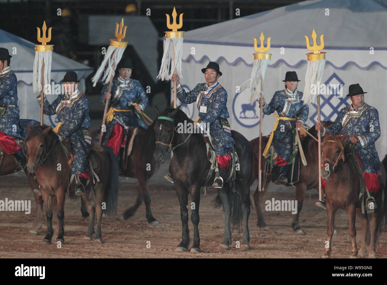 mongolian-riders-attend-the-opening-cere