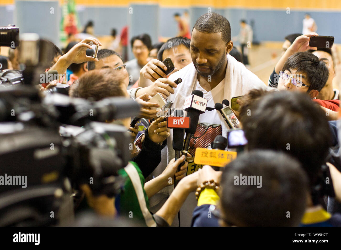 Tracy mcgrady hi-res stock photography and images - Alamy