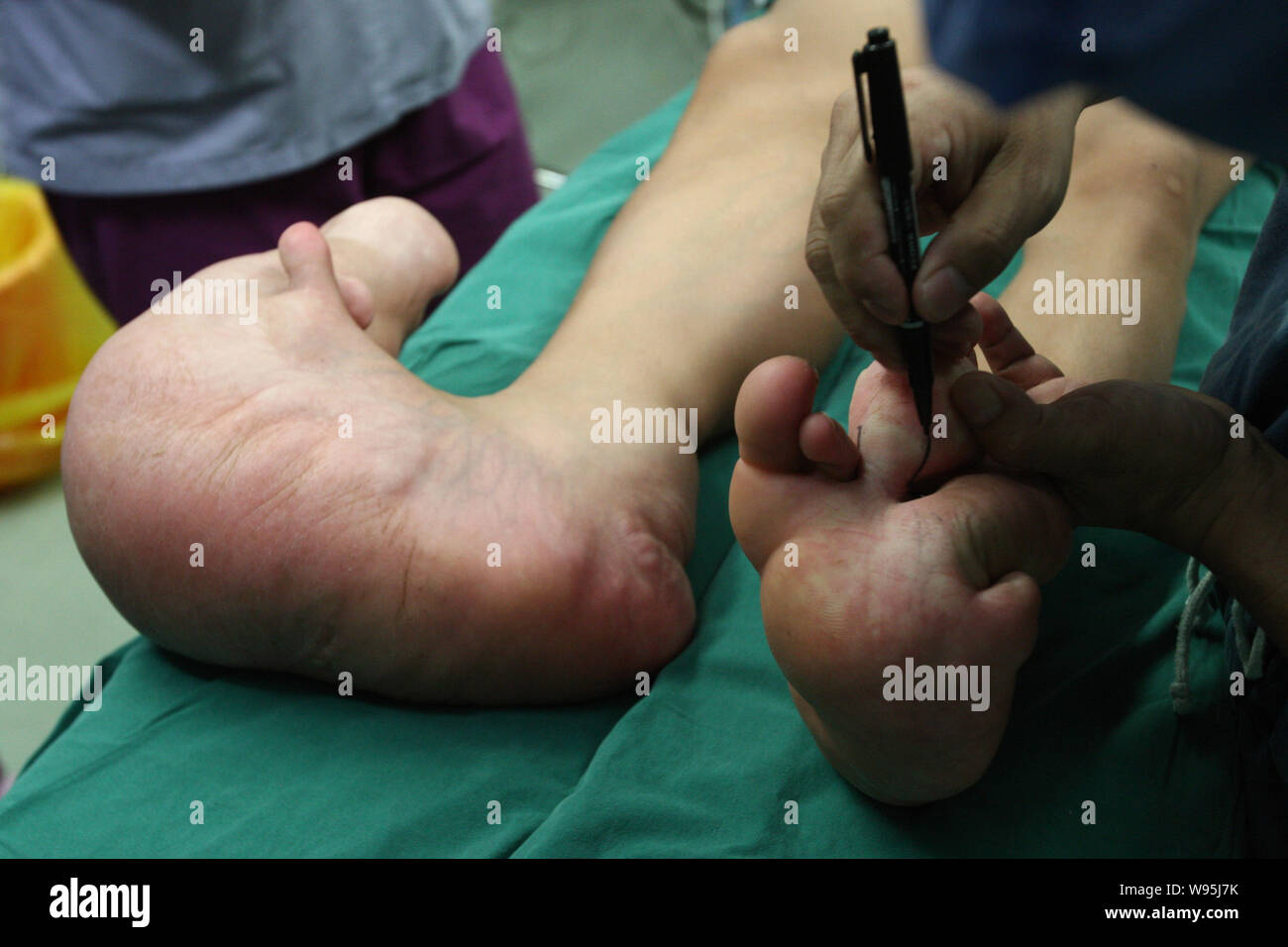 big feet men