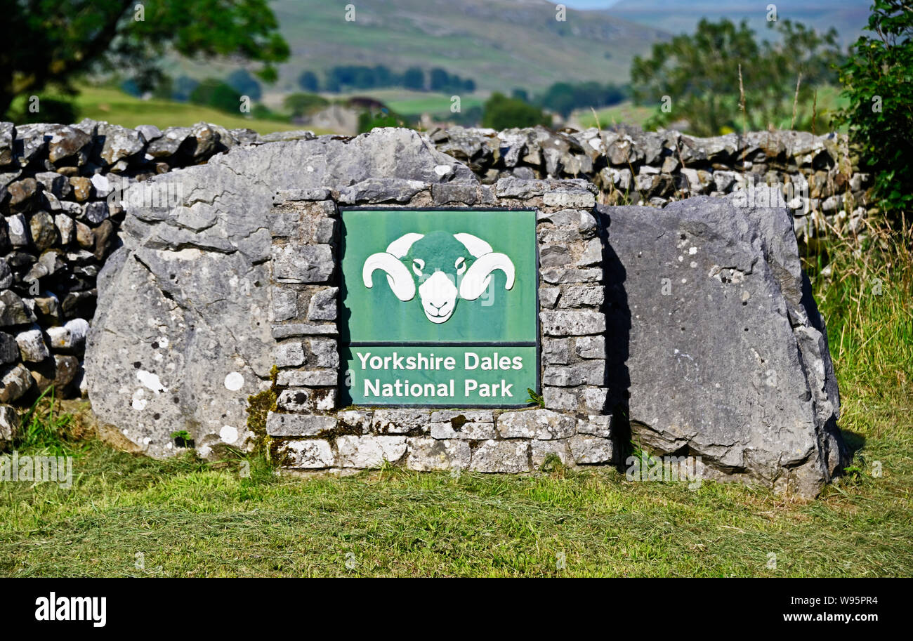 Yorkshire Dales Sign Sheep High Resolution Stock Photography And Images Alamy