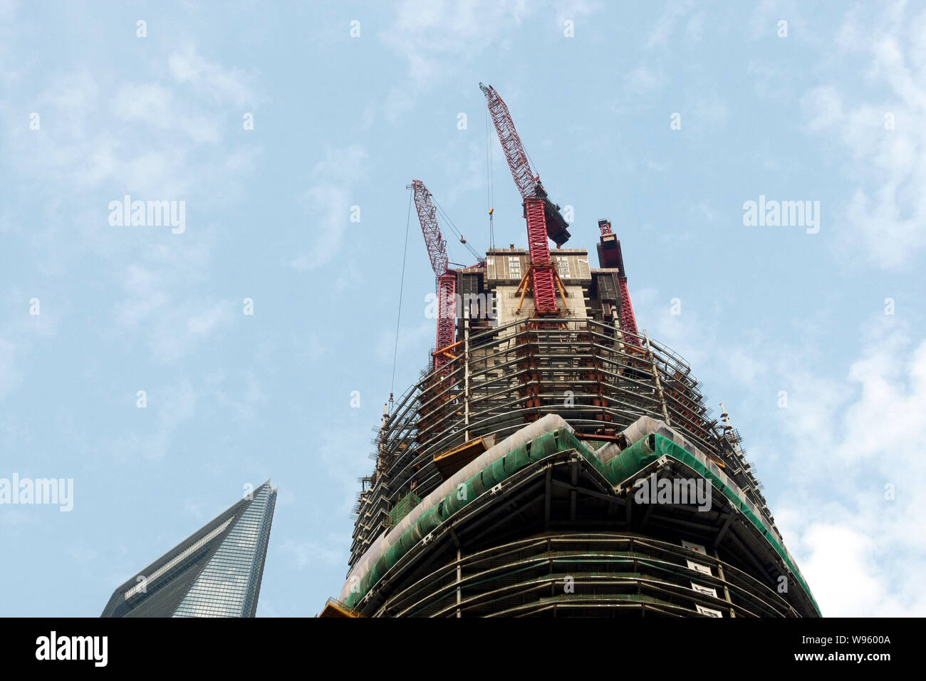 The Shanghai Tower is under construction in the Lujiazui Financial ...