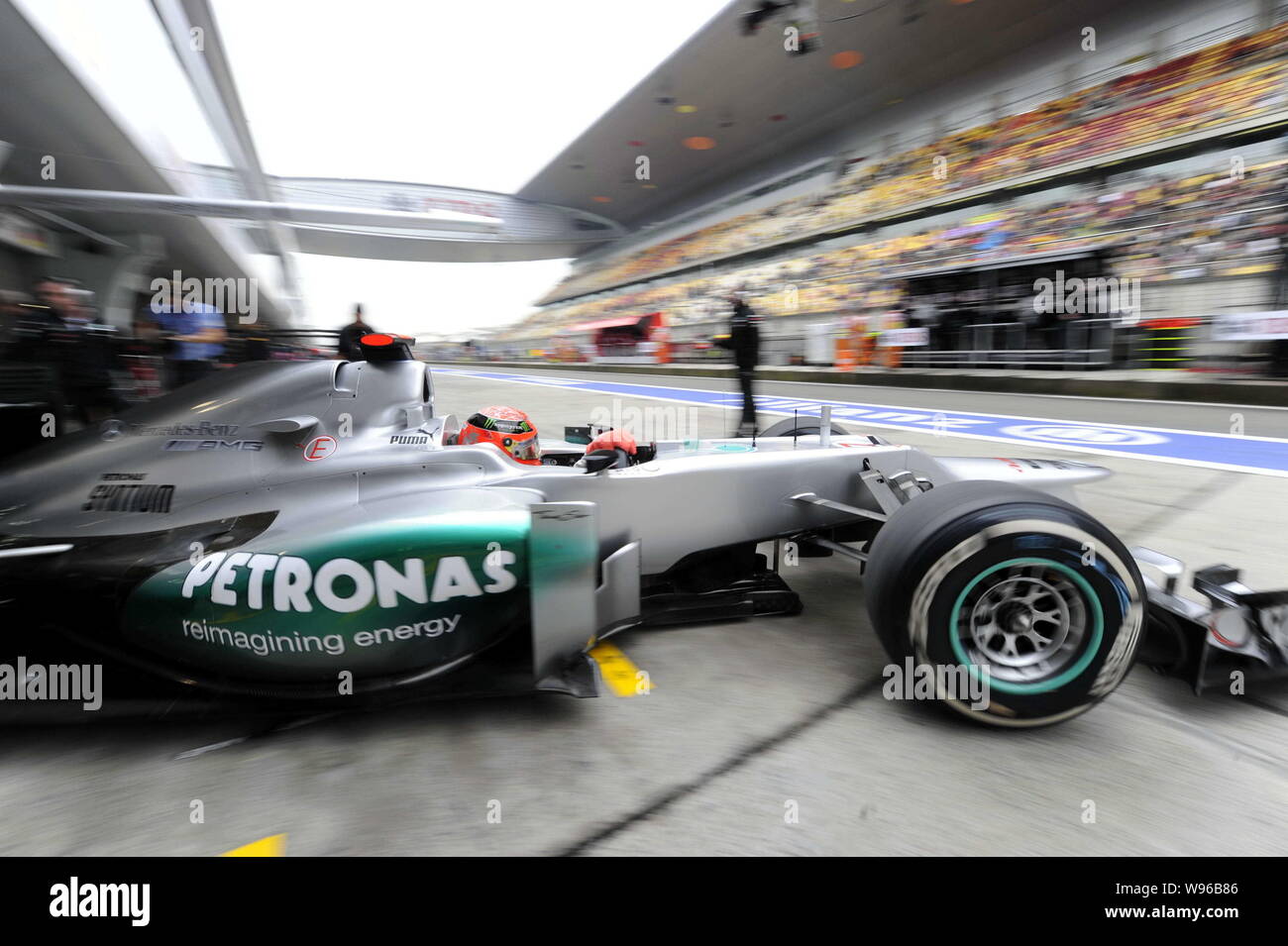 lewis hamilton first f1 team