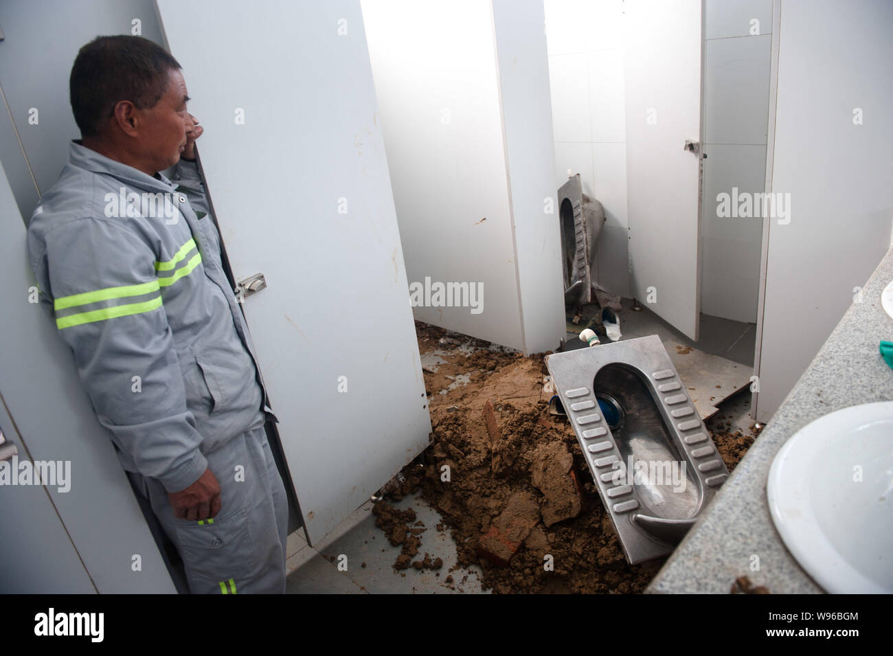 Flushed Down Toilet High Resolution Stock Photography And Images Alamy Flushed Down Toilet High Resolution Stock Photography And Images Alamy