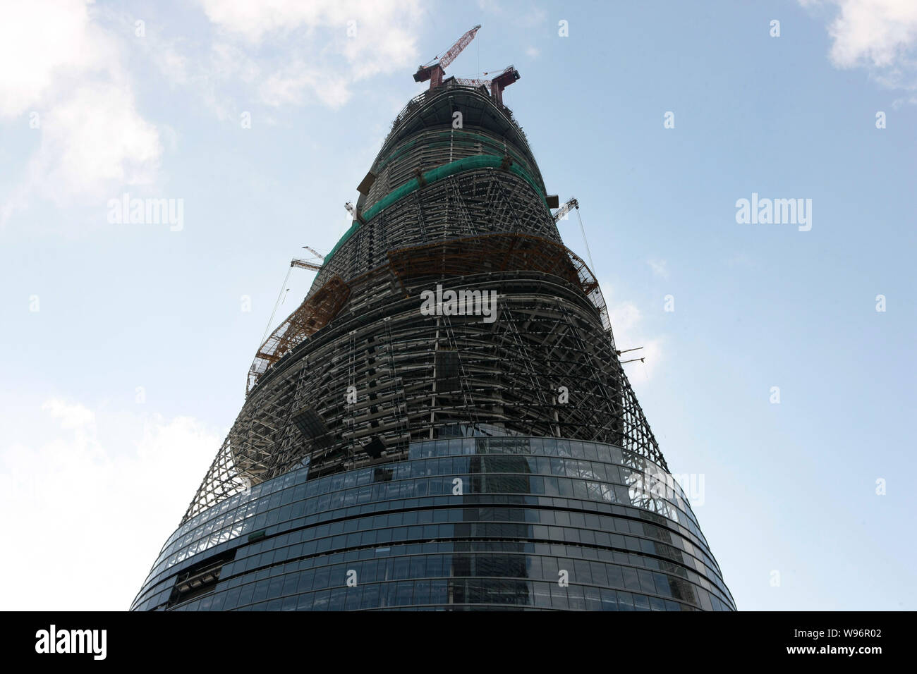 The Shanghai Tower is under construction in the Lujiazui Financial ...
