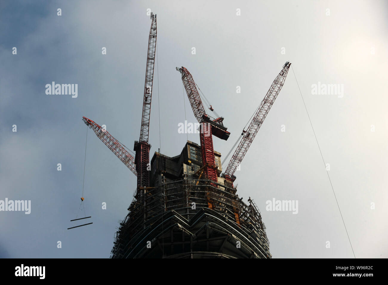 The Shanghai Tower is under construction in the Lujiazui Financial ...