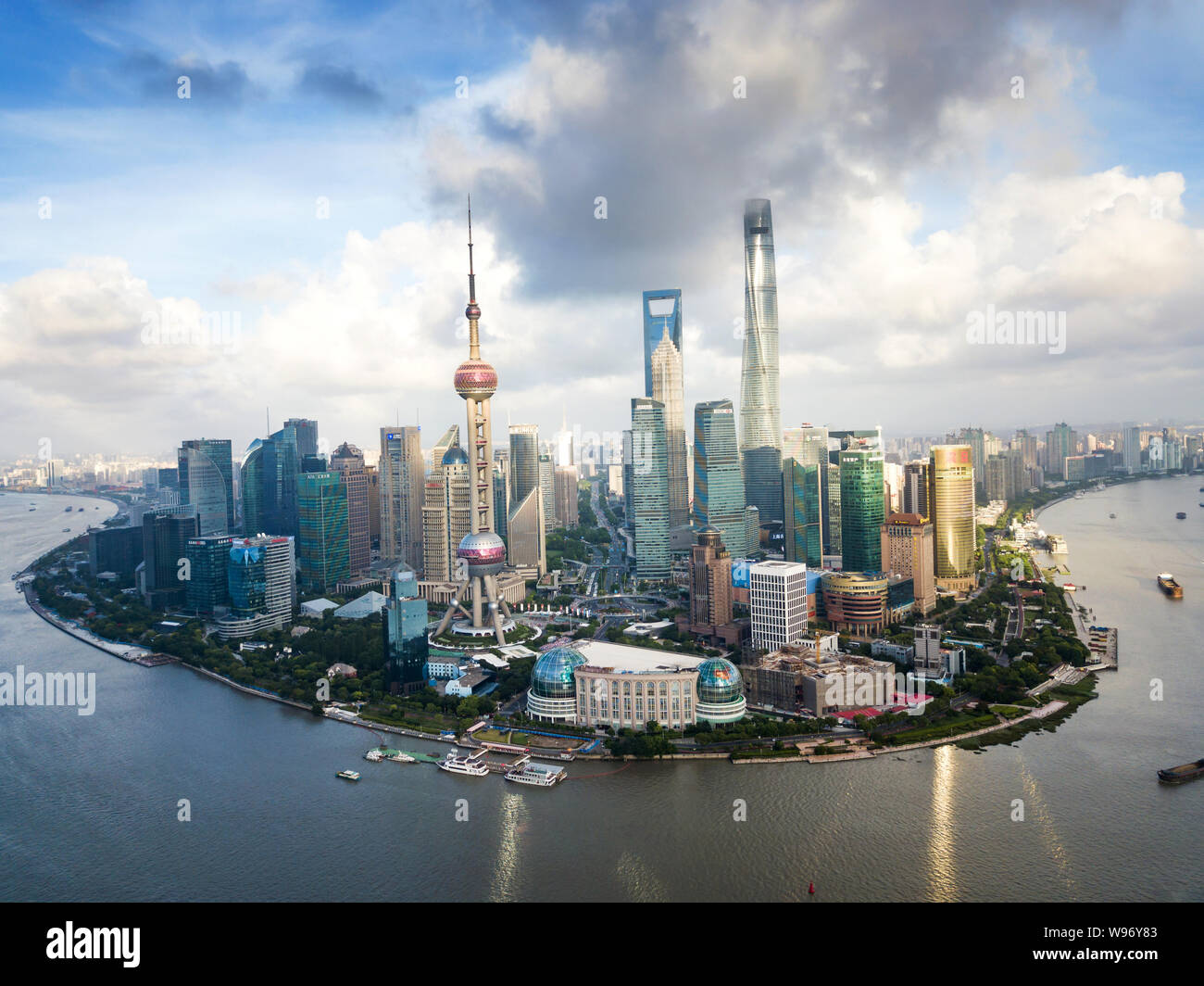 Aerial view of Shanghai modern skyscrapers rising above Haungpu river in China Stock Photo