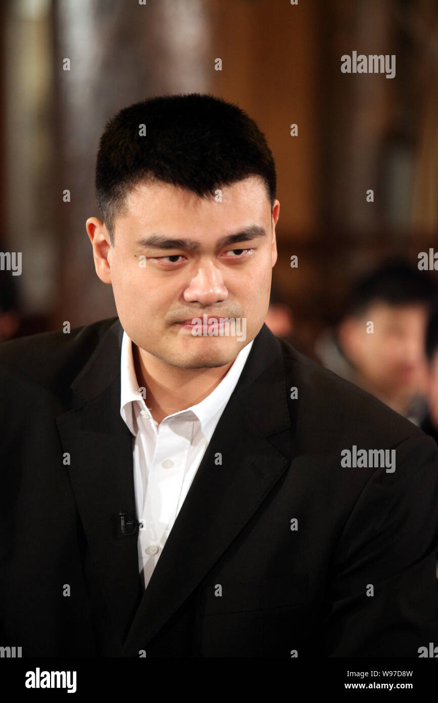 Retired Chinese basketball superstar Yao Ming is pictured during the Kevin Hour TV talk show in Shanghai, China, 7 January 2012.   Yao Ming was named Stock Photo