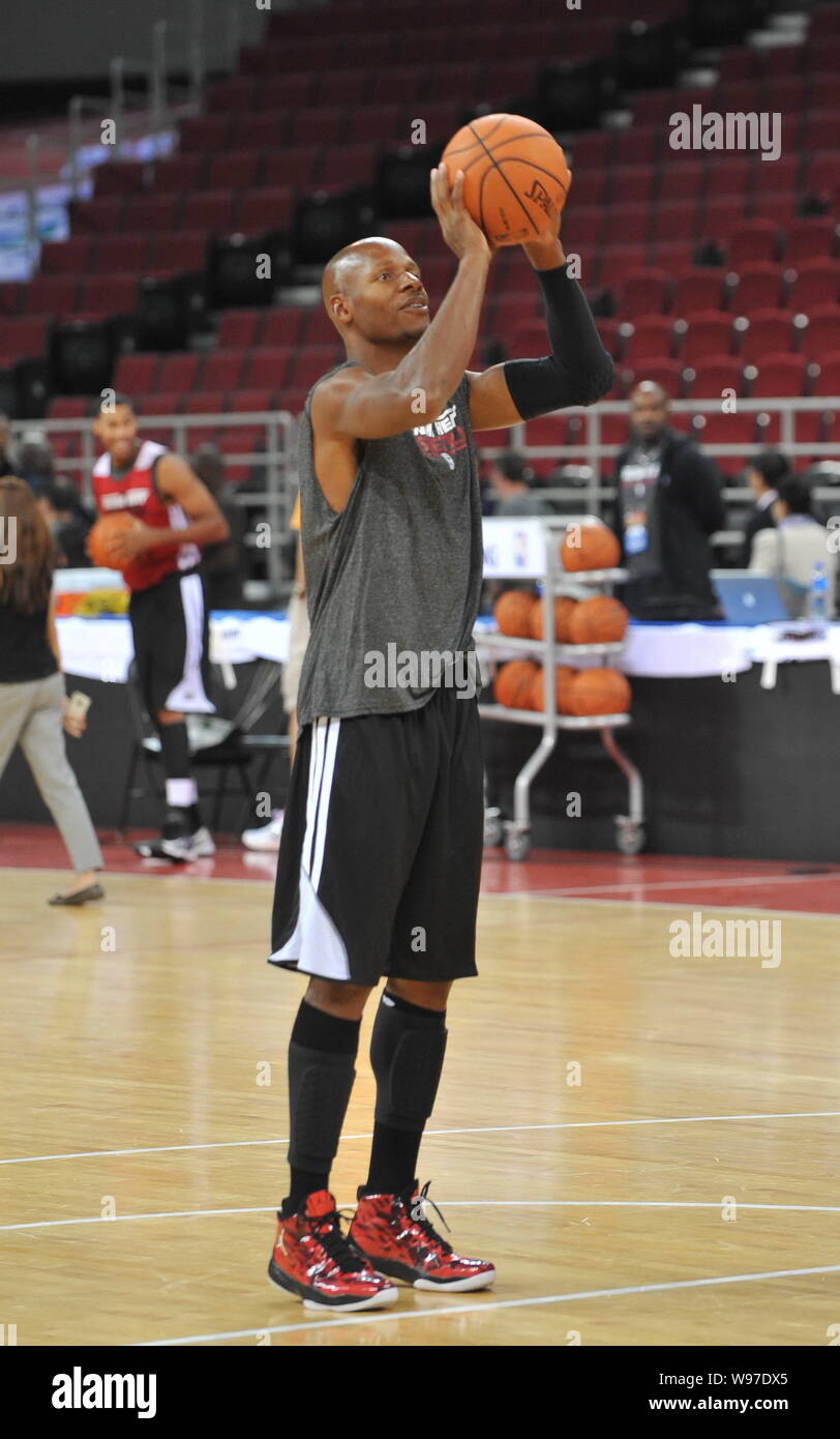 Miami heat guard ray allen hi-res stock photography and images - Alamy