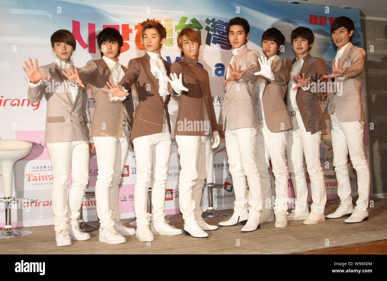 Super Junior M High Resolution Stock Photography And Images Alamy Super Junior M High Resolution Stock Photography And Images Alamy
