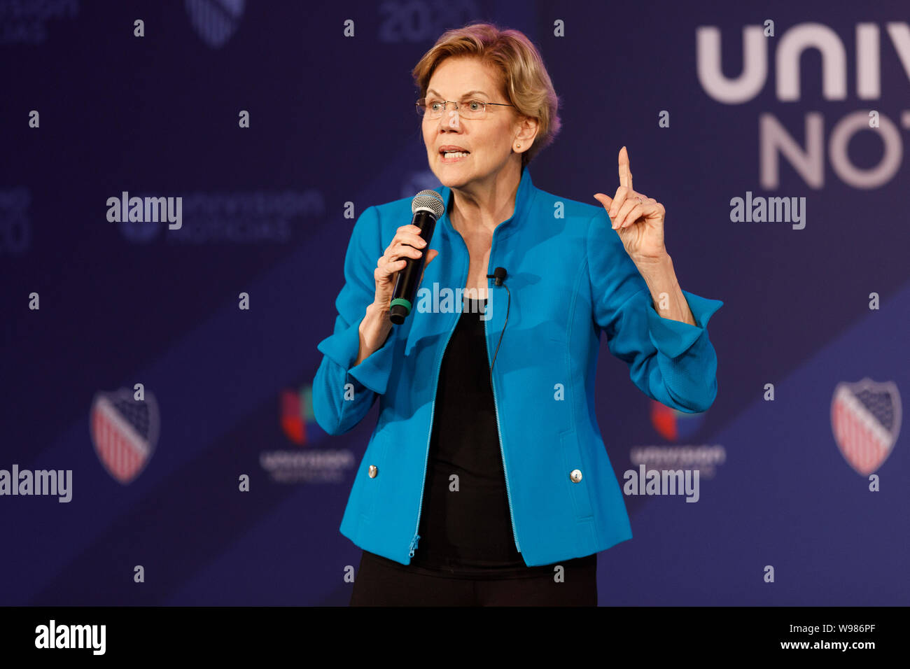 Senator Elizabeth Warren, a Democrat from Massachusetts and 2020 presidential candidate, speaks to the crowd during an event Stock Photo