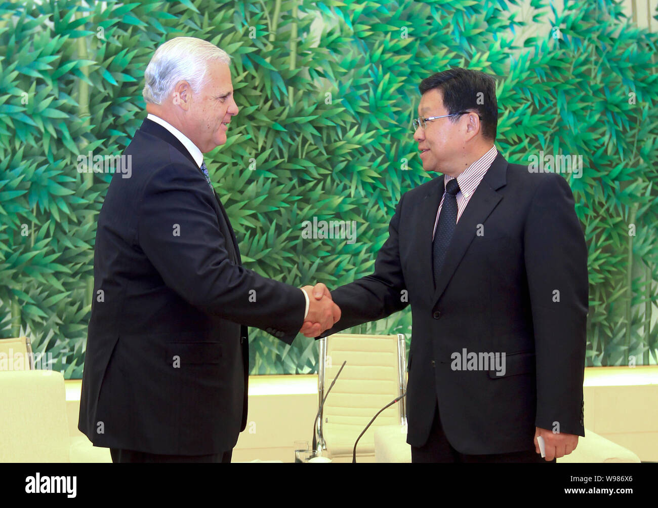 Kkr Kohlberg Kravis Roberts