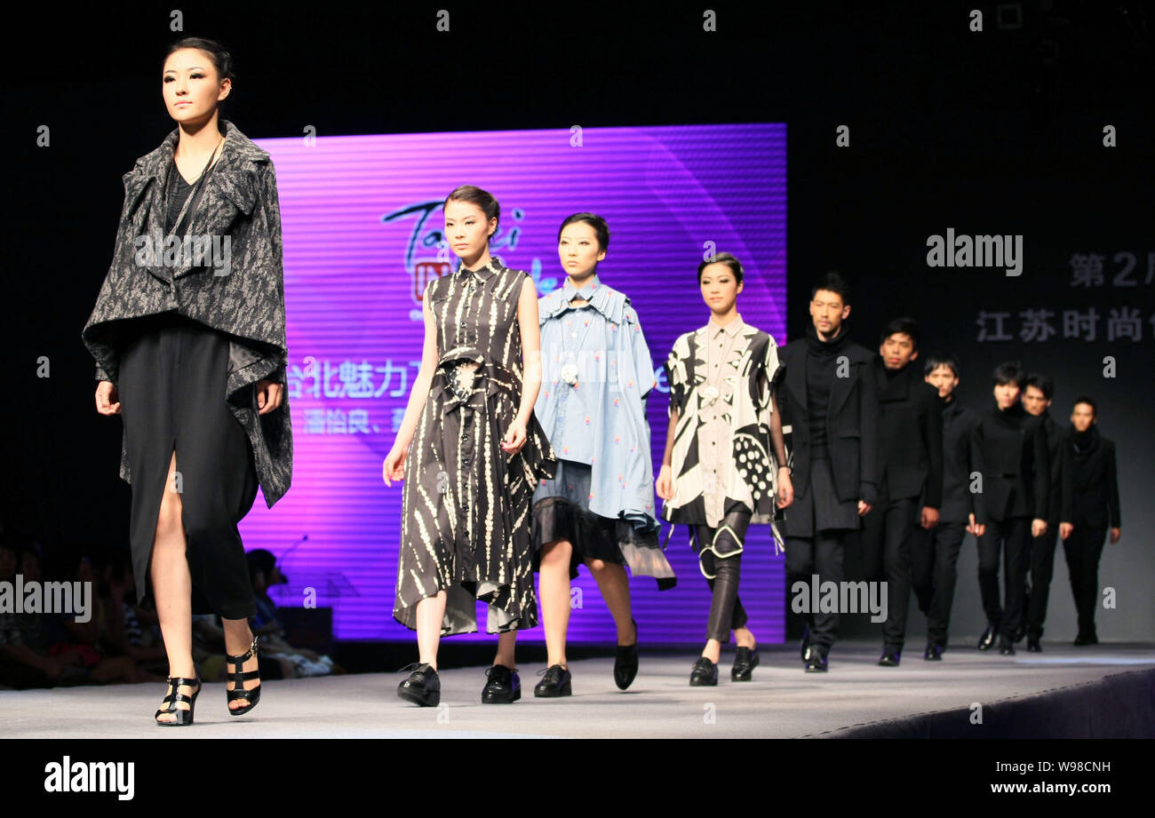 Models parade to show the new creations in the Taipei IN Style fashion show  by Taiwanese fashion desingers Gioia Pan, Tsai Yun Tse and Doribugs Huang  Stock Photo - Alamy