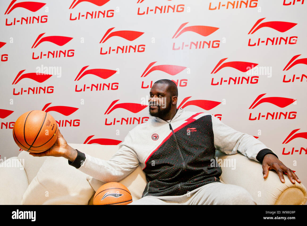 Shaq attack hi-res stock photography and images - Alamy