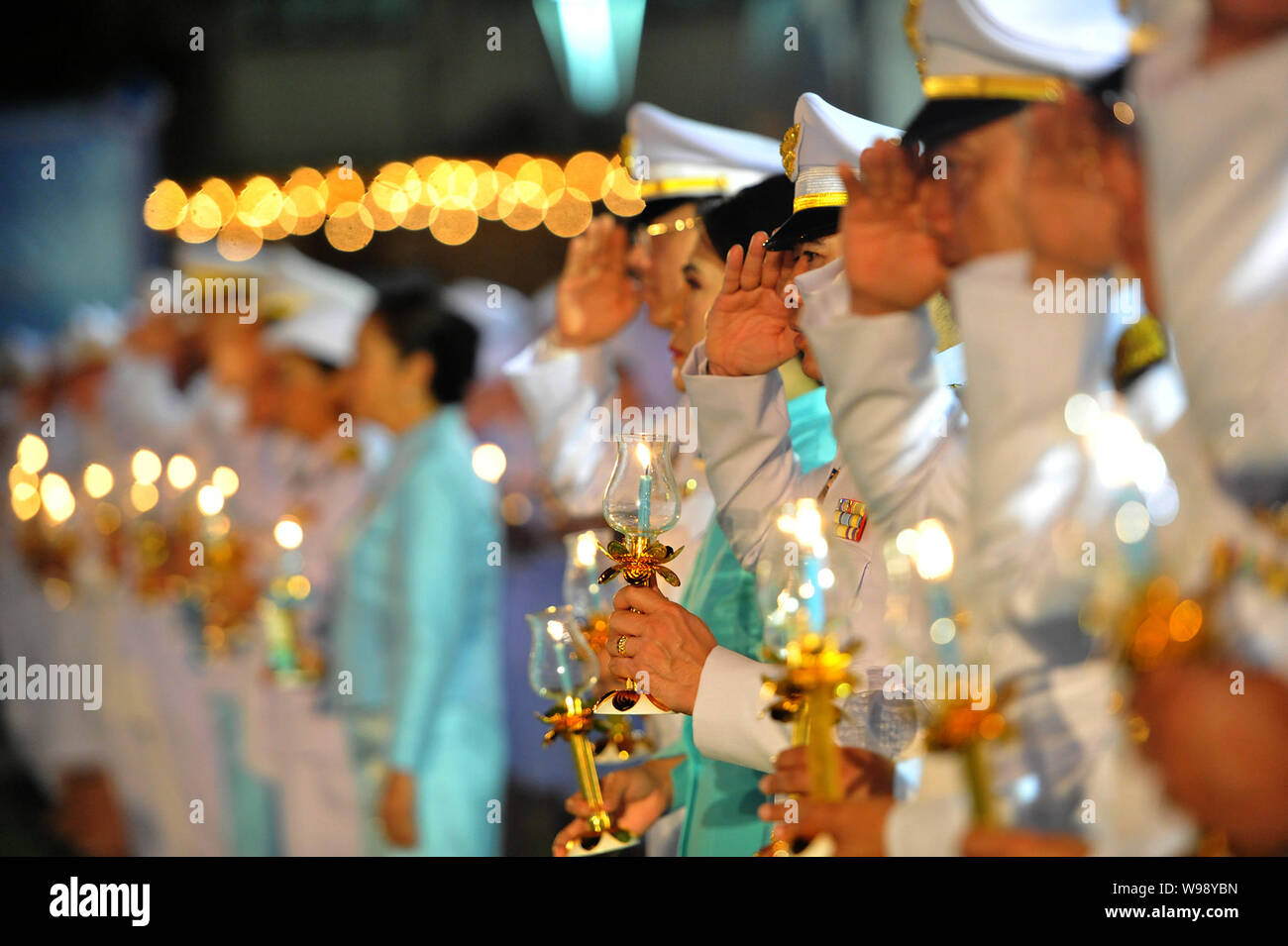 Beijing, Thailand. 12th Aug, 2019. Thai soldiers celebrate the 87th birthday of Queen Sirikit, the Queen Dowager of Thailand in Bangkok, Thailand, Aug. 12, 2019. Credit: Rachen Sageamsak/Xinhua/Alamy Live News Stock Photo