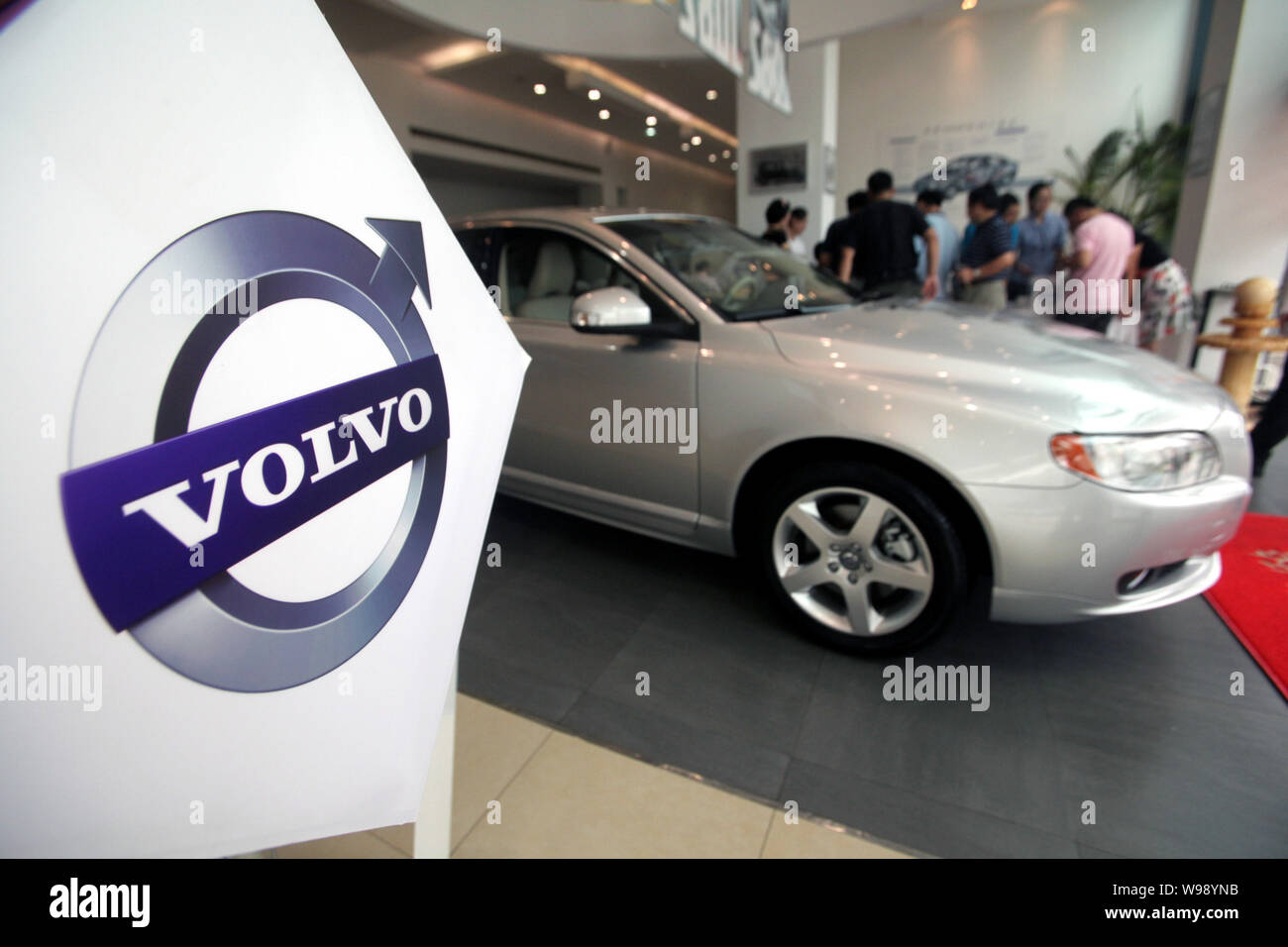 --File-- A Volvo car is seen for sale at a Volvo dealership in Shanghai, China, August 28, 2010.   Geely Automobile Holdings Ltd. and the Swedish prem Stock Photo